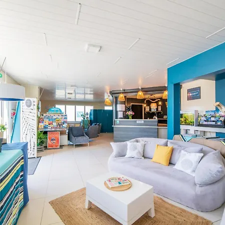 Oceanfront Duplex Retreat In Biscarrosse